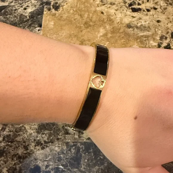 Kate Spade Hole Punch Spade Hinge Bangle Bracelet - Picture 8 of 8